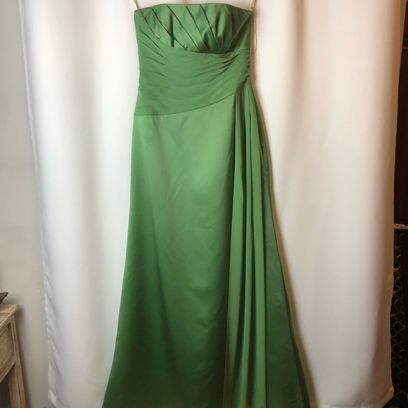 David’s Bridal Clover Green Strapless Satin Dress - Size 4 - Picture 5 of 15